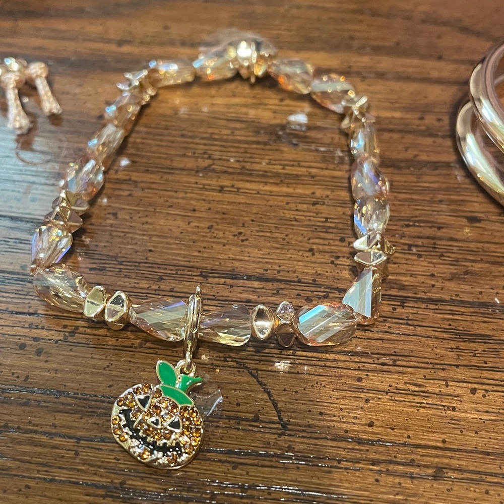 Shimmer and Shiver Bomb Party Halloween 2025 Bracelet Stack ST66259 - Picture 4 of 5
